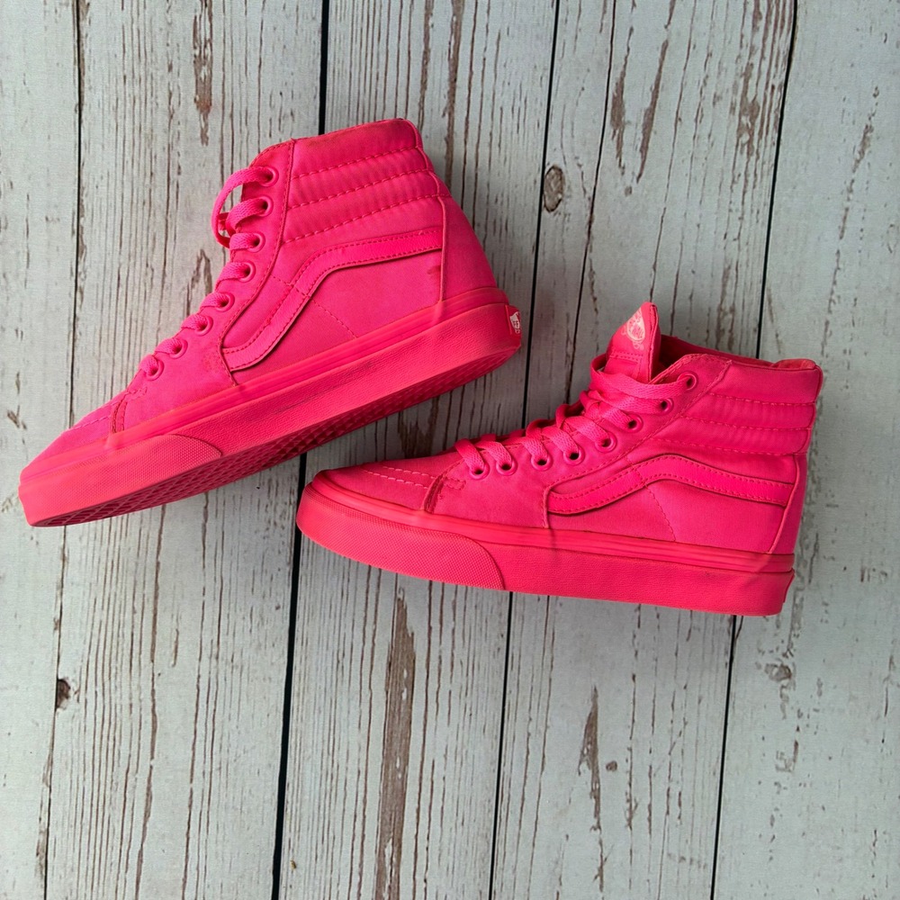Vans Sk8-Hi Neon Pink Monochrome High Top Sneakers Mens 4 Womens 5.5 721356